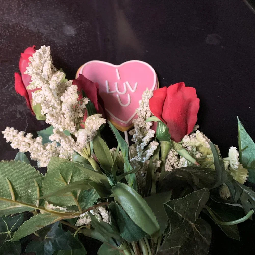 3 Red rose 